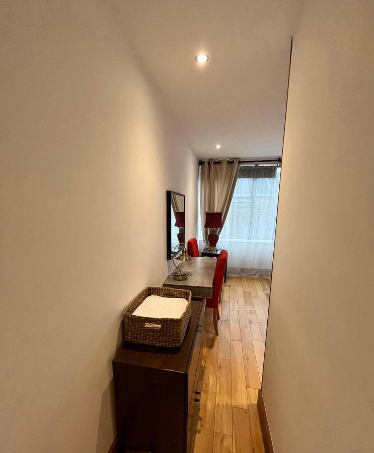 Luxury 2 Double Bedroom Flat - Kensington ロンドン エクステリア 写真