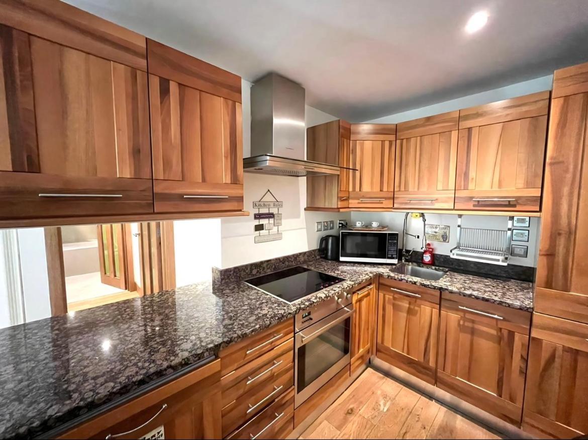 Luxury 2 Double Bedroom Flat - Kensington ロンドン エクステリア 写真