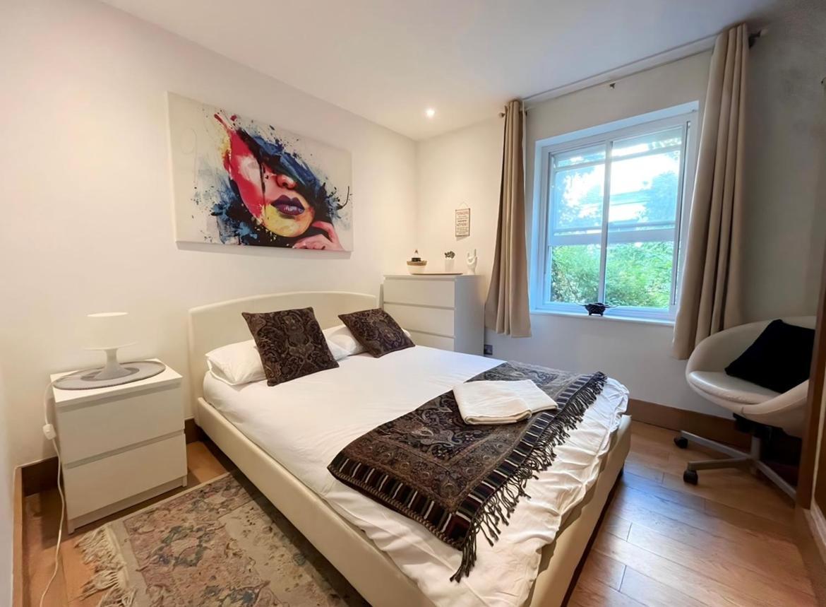 Luxury 2 Double Bedroom Flat - Kensington ロンドン エクステリア 写真